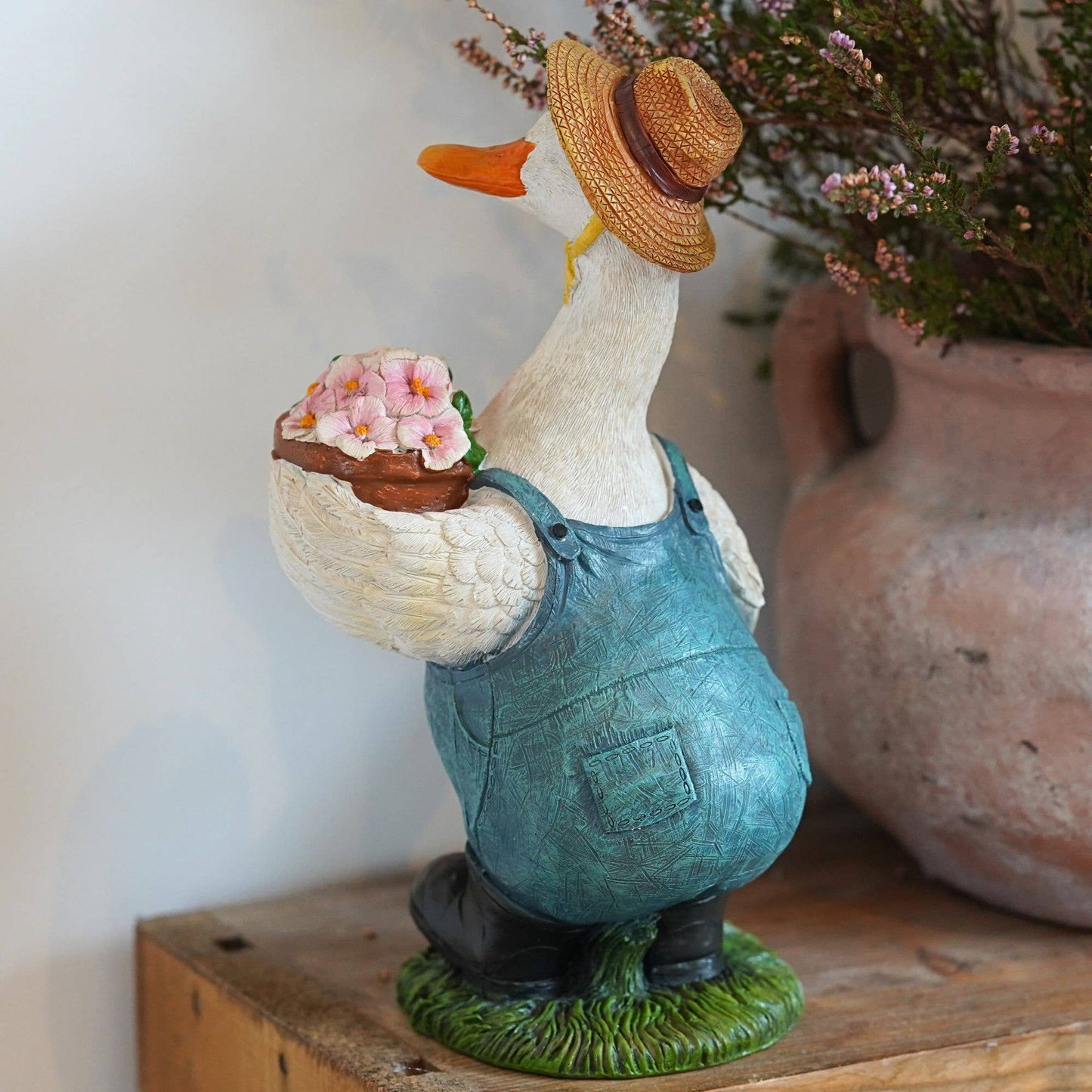 Madam Duck Resin Ornament Garden Jemima Home Statue