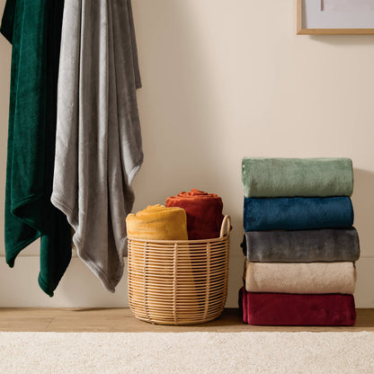 Harrow Fleece Throw Emerald: Emerald / 140 x 180cm