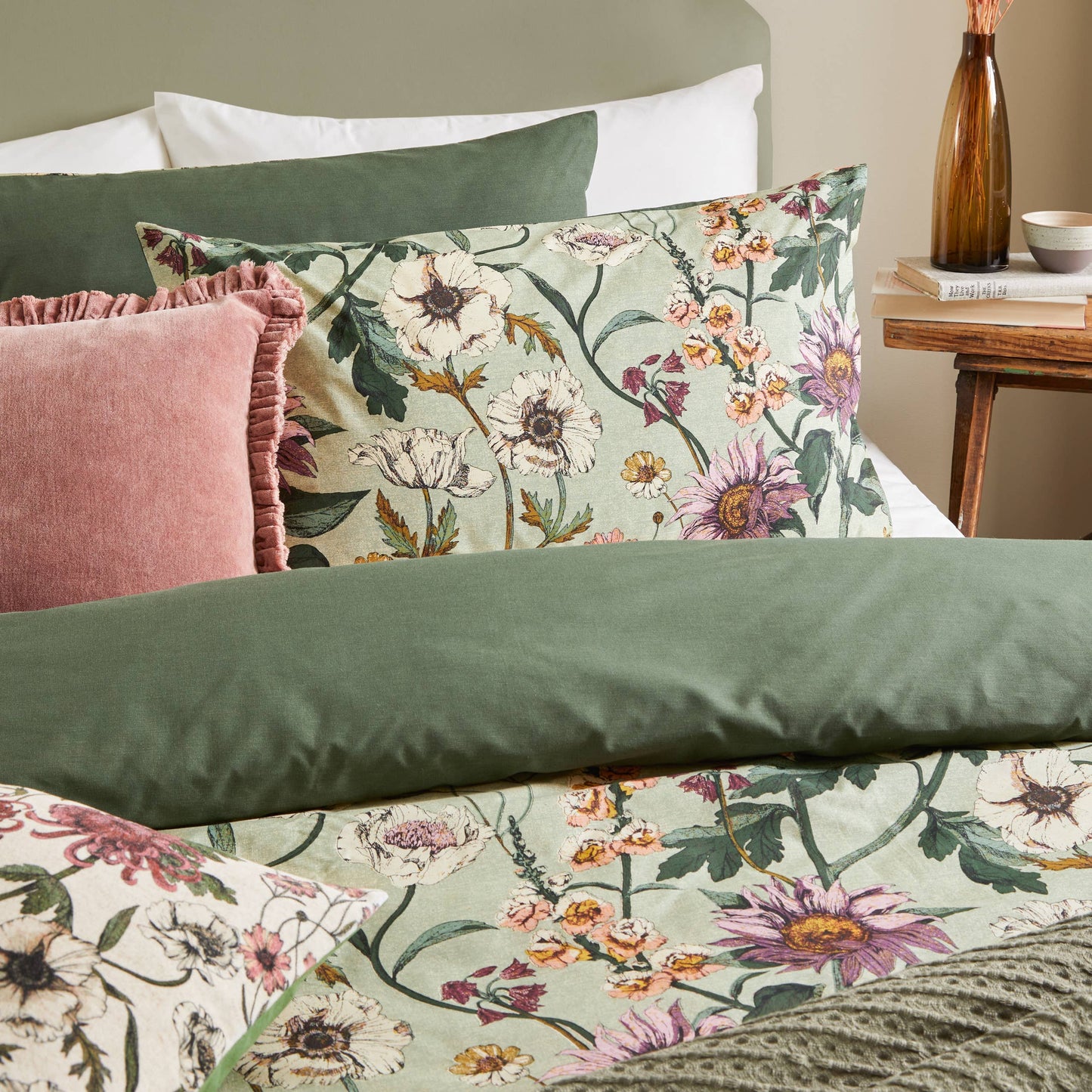Wallflower Botanical Duvet Cover Set Celadon Green: Celadon Green / Single