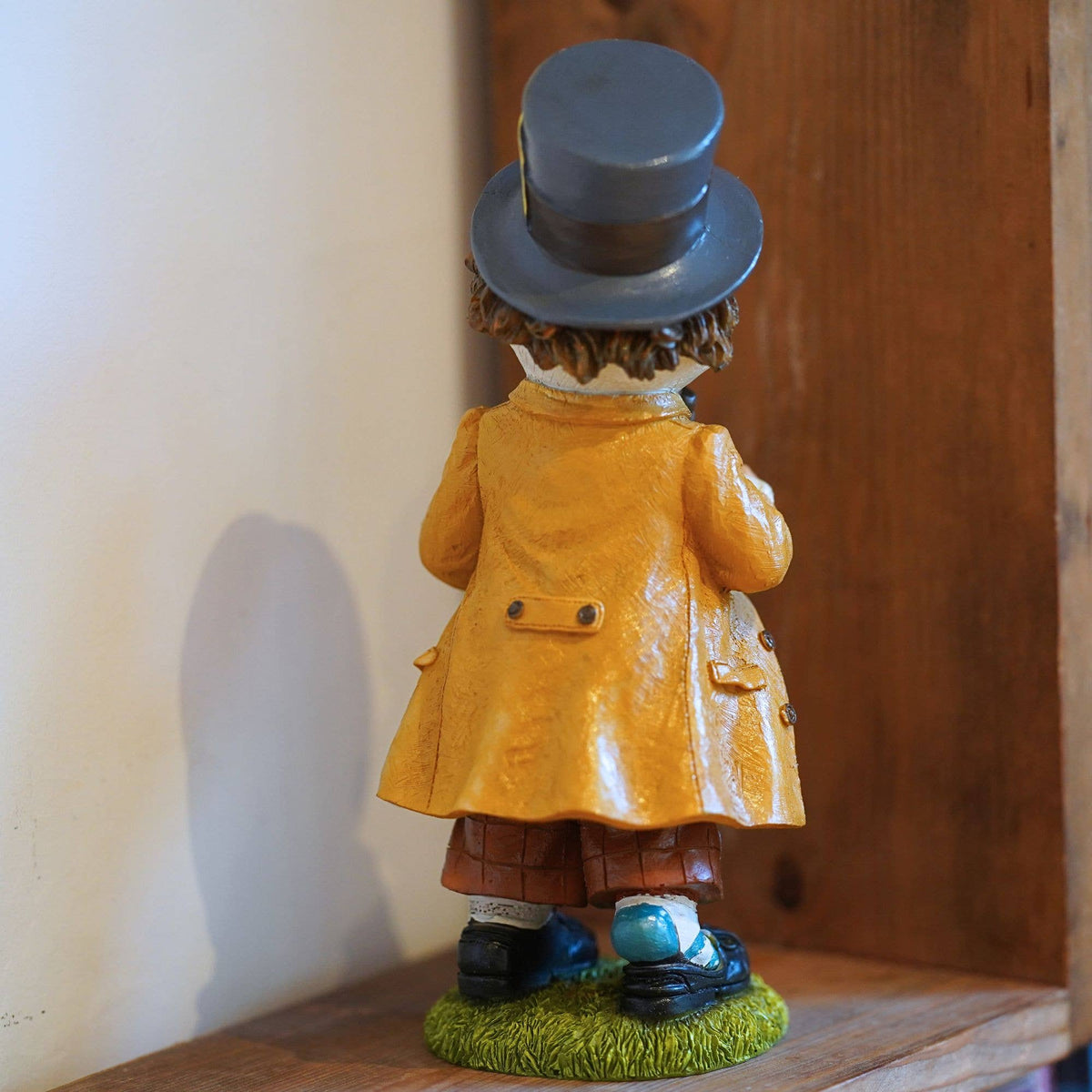 Mad Hatter Alice in Wonderland Resin Ornament OutdoorGarden