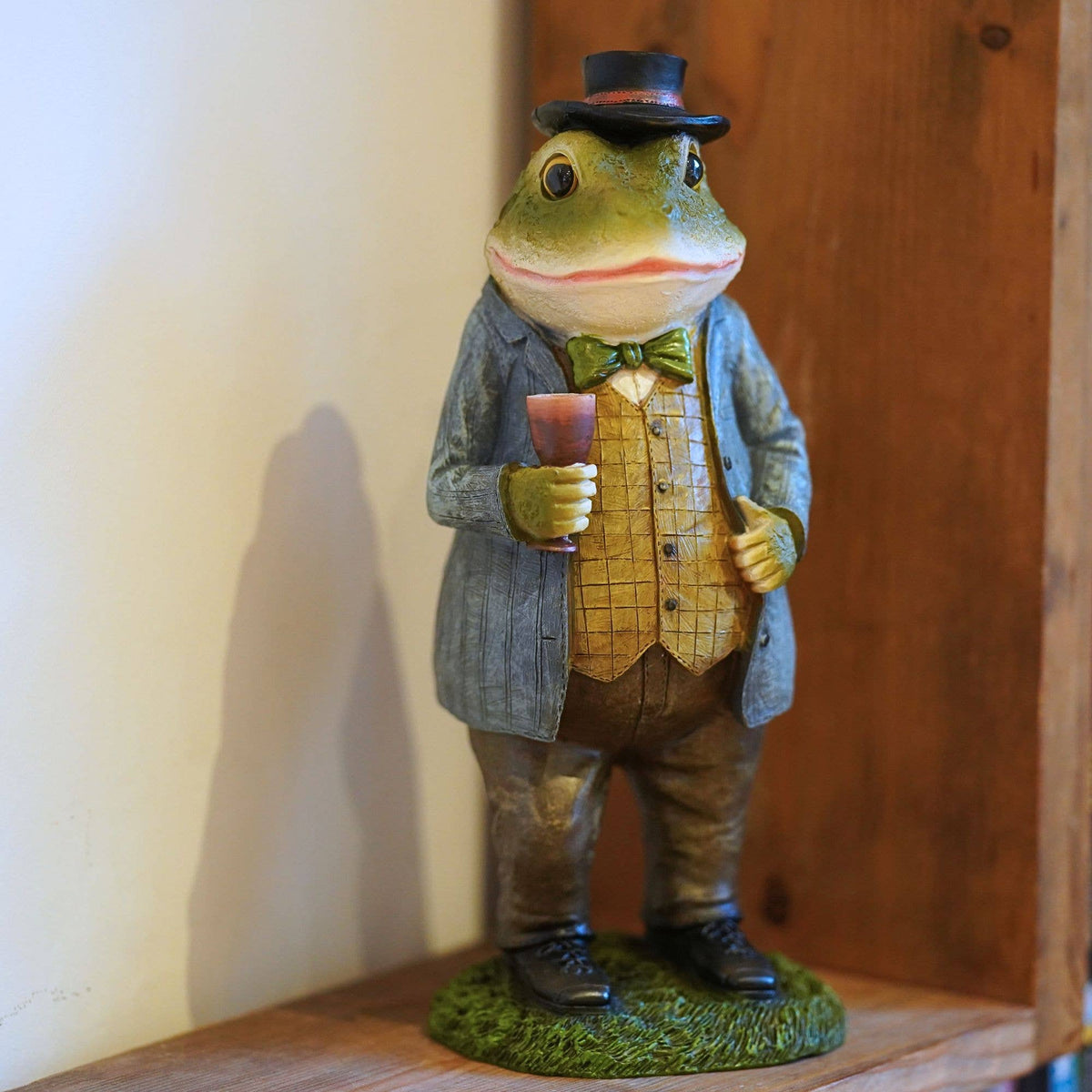 Mr Toad Resin Sculpture Wind in the Willows Outdoor Statue