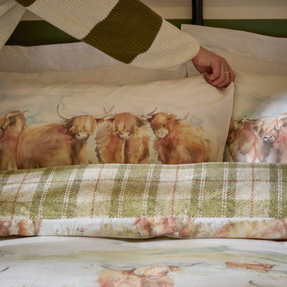 Highland Cattle 100% Cotton Reversible Duvet Cover Set Multi: Multicolour / King